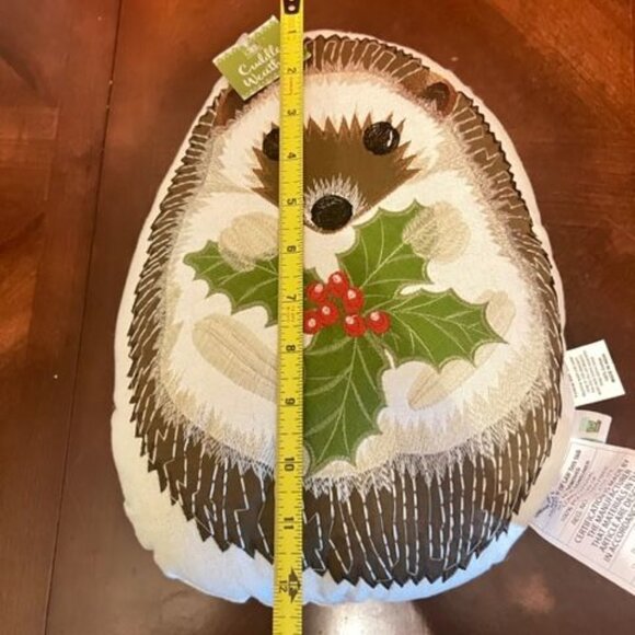 Hedgehog Cuddle‎ Weather Pillow By Dei 100% Polyester Festive Design embroidered - Picture 6 of 6